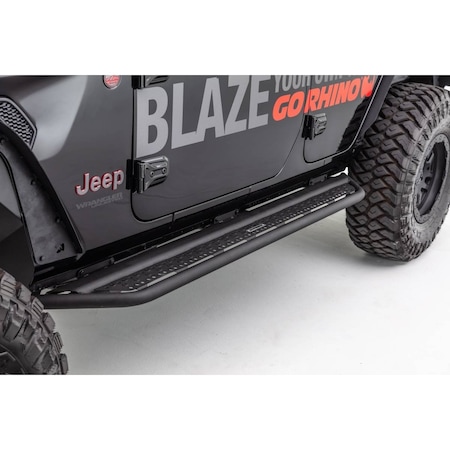 Go Rhino 18-C WRANGLER JLU DOMINATOR D6 TEXTURE D64506T